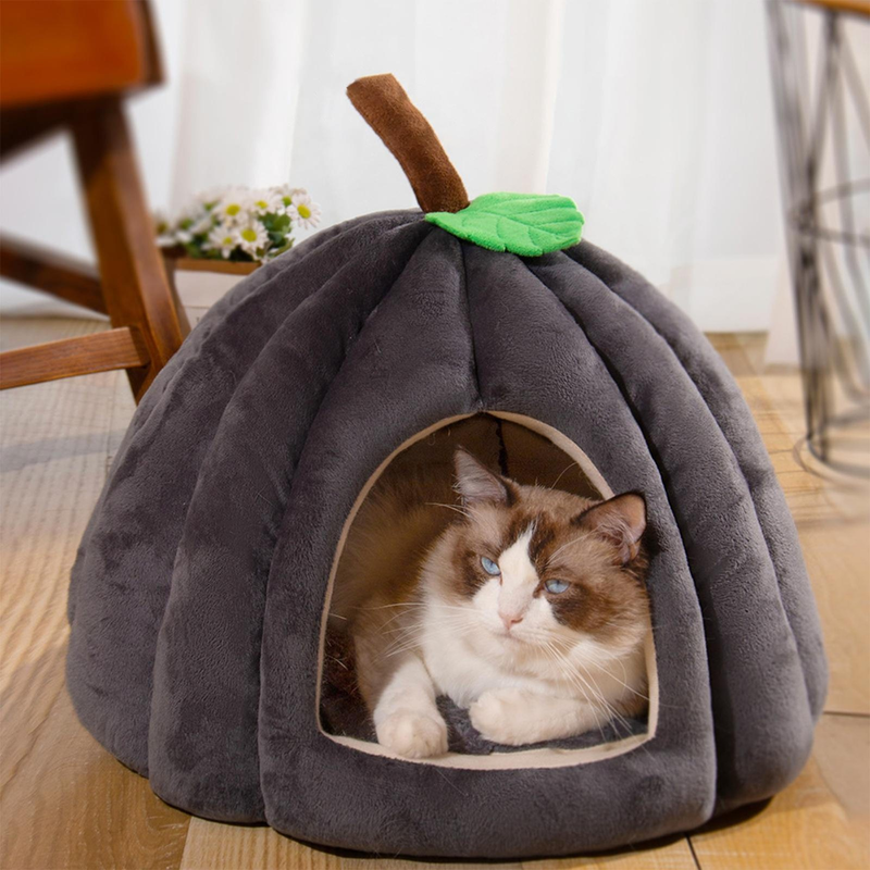 Pumpkin Cat Bed Cute Halloween Cat House Warm Pet Cave Semi-Enclosed Sleeping